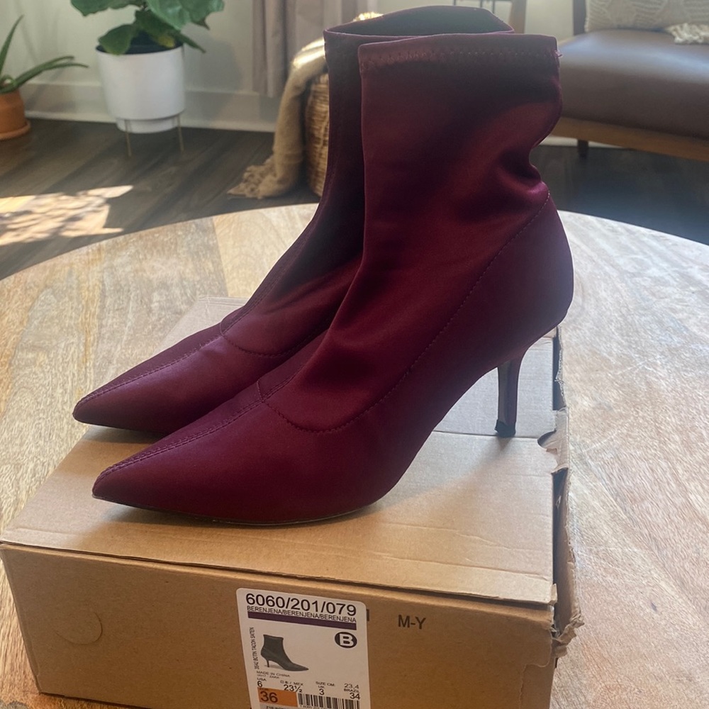 Zara Burgundy Pointed Toe Sock Ankle Boots